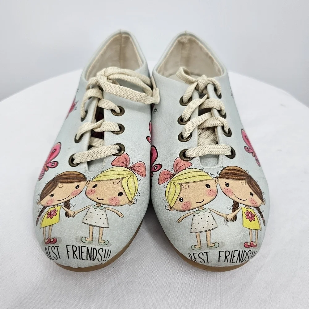 Girls Lace-Up Shoes Size 3 | Cute Best Friends Print | Butterfly Artwork
